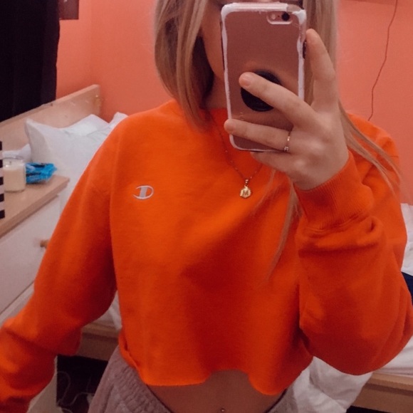 Orange Cropped Champion Hoodie🔥 - Picture 5 of 5